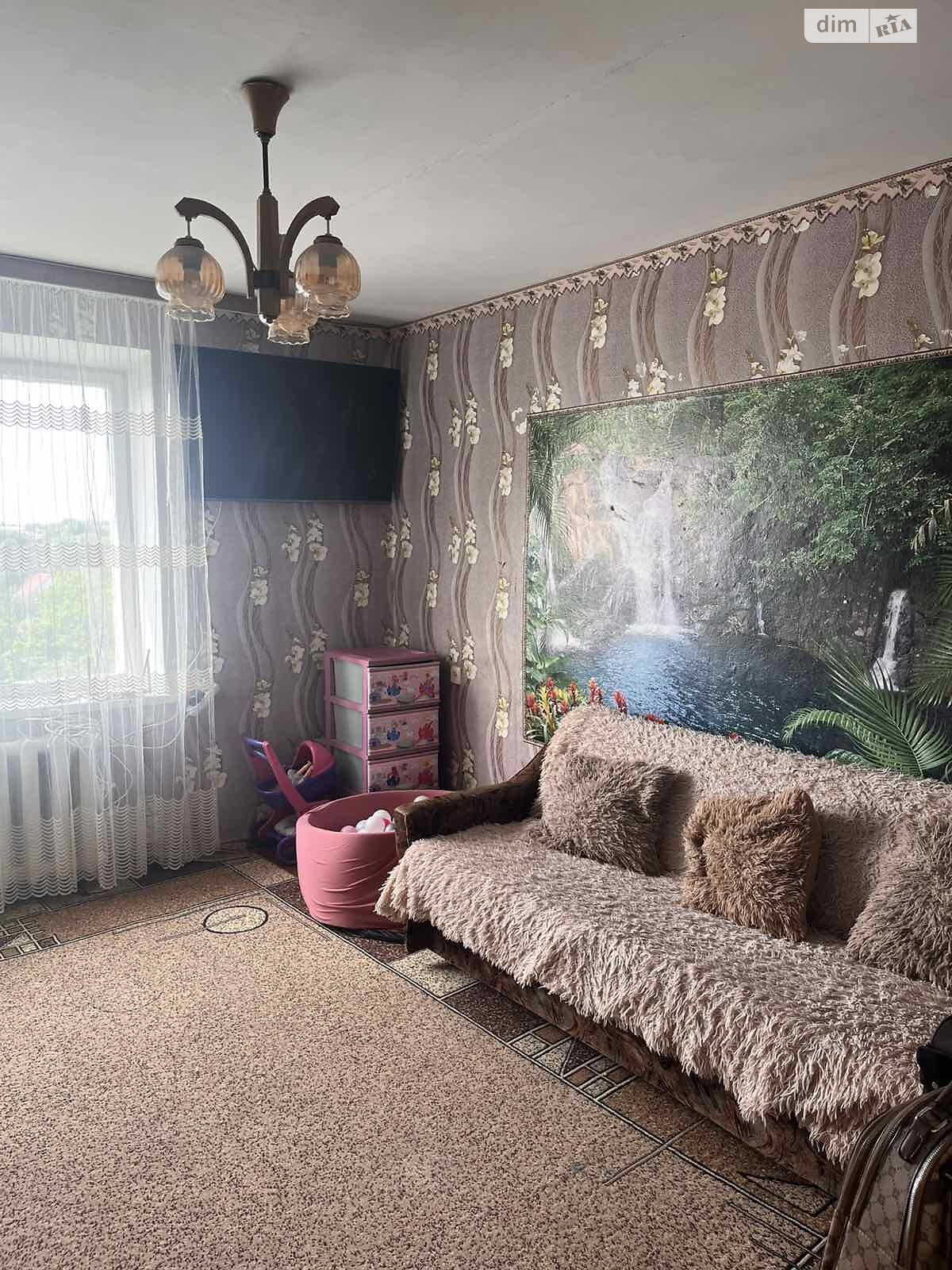 Продаж двокімнатної квартири в Пирятині, на вул. Соборна 16, район Пирятин фото 1 Продаж двокімнатної квартири в Пирятині, на вул. Соборна 16, район Пирятин фото 1