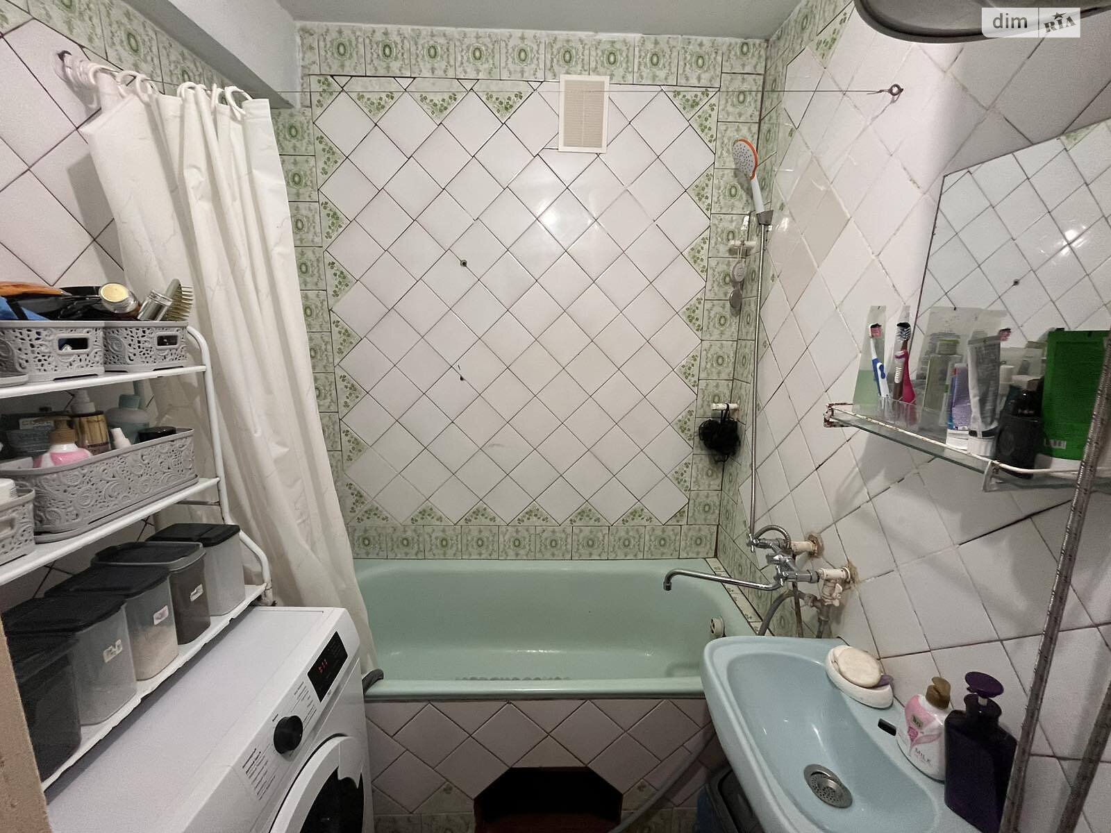 Продаж двокімнатної квартири в Пирятині, на вул. Соборна 16, район Пирятин фото 1 Продаж двокімнатної квартири в Пирятині, на вул. Соборна 16, район Пирятин фото 1