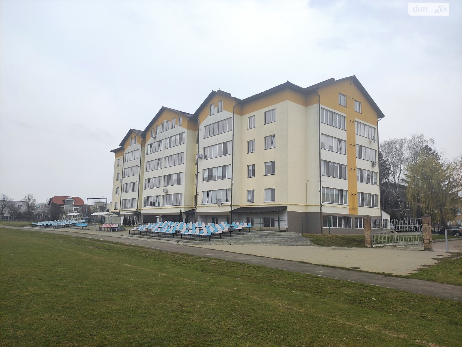 Продажа двухкомнатной квартиры в Подгайцах, на ул. Школьная 24Б, фото 1
