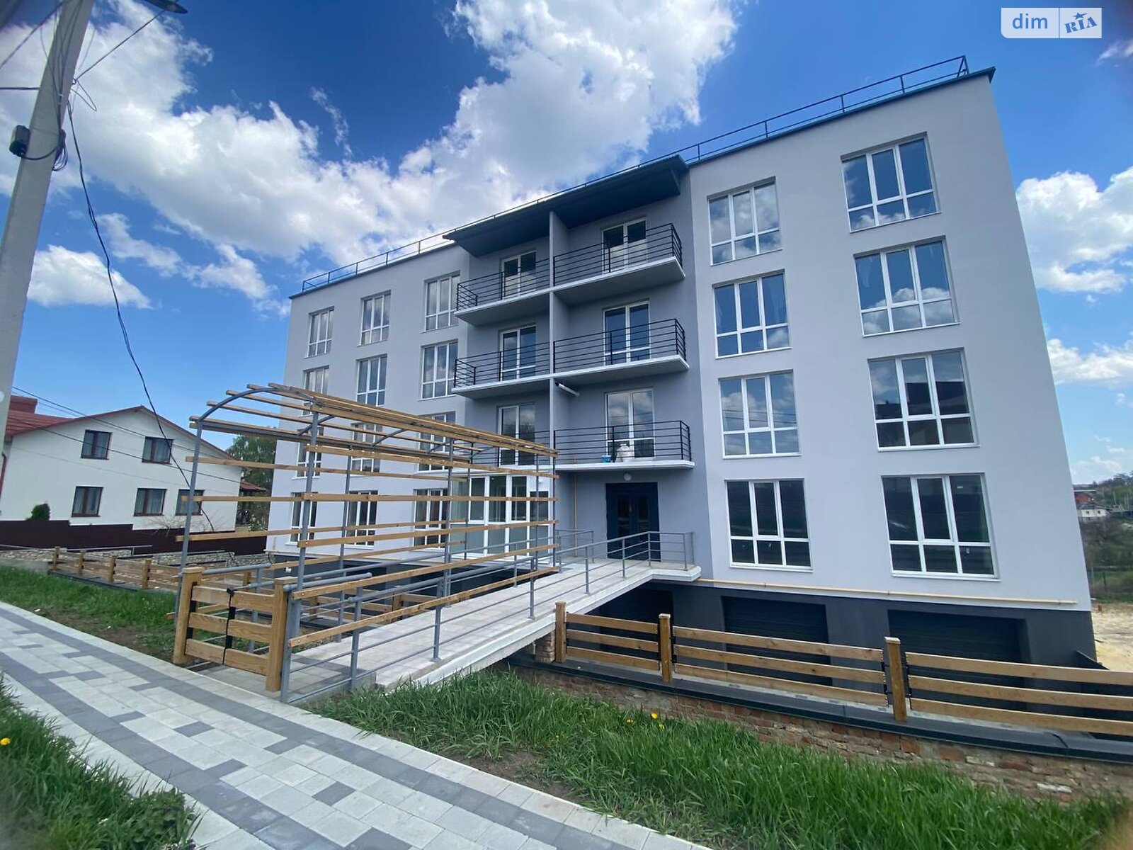 Продаж двокімнатної квартири в Підгородне, на вул. Пасічна, фото 1 Продаж двокімнатної квартири в Підгородне, на вул. Пасічна, фото 1