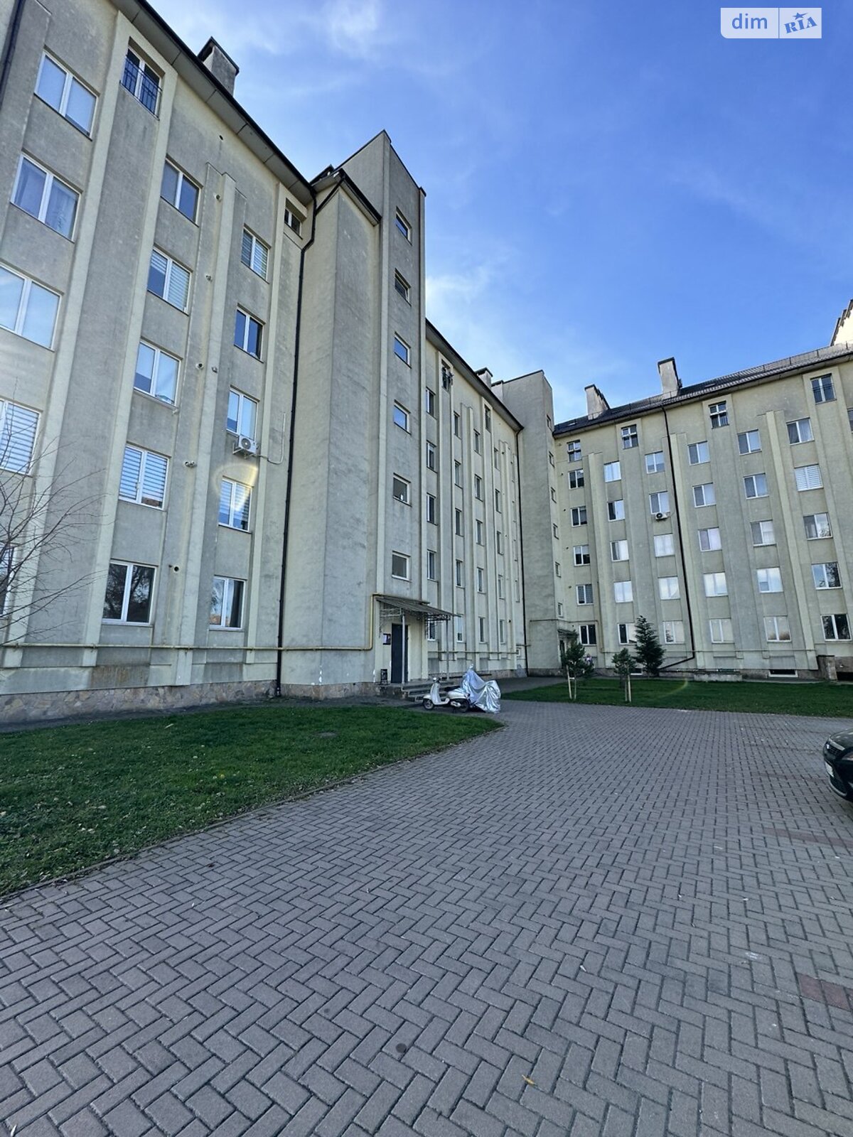Продаж однокімнатної квартири в Підпечерах, на вул. Січевих Стрільців 33, кв. 21, фото 1 Продаж однокімнатної квартири в Підпечерах, на вул. Січевих Стрільців 33, кв. 21, фото 1