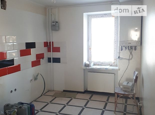 Продажа четырехкомнатной квартиры в Подволочинске, фото 1 Продажа четырехкомнатной квартиры в Подволочинске, фото 1