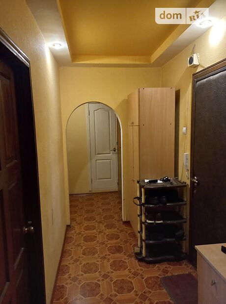 Продаж двокімнатної квартири в Покровську, на м-н Лазурный, фото 1 Продаж двокімнатної квартири в Покровську, на м-н Лазурный, фото 1