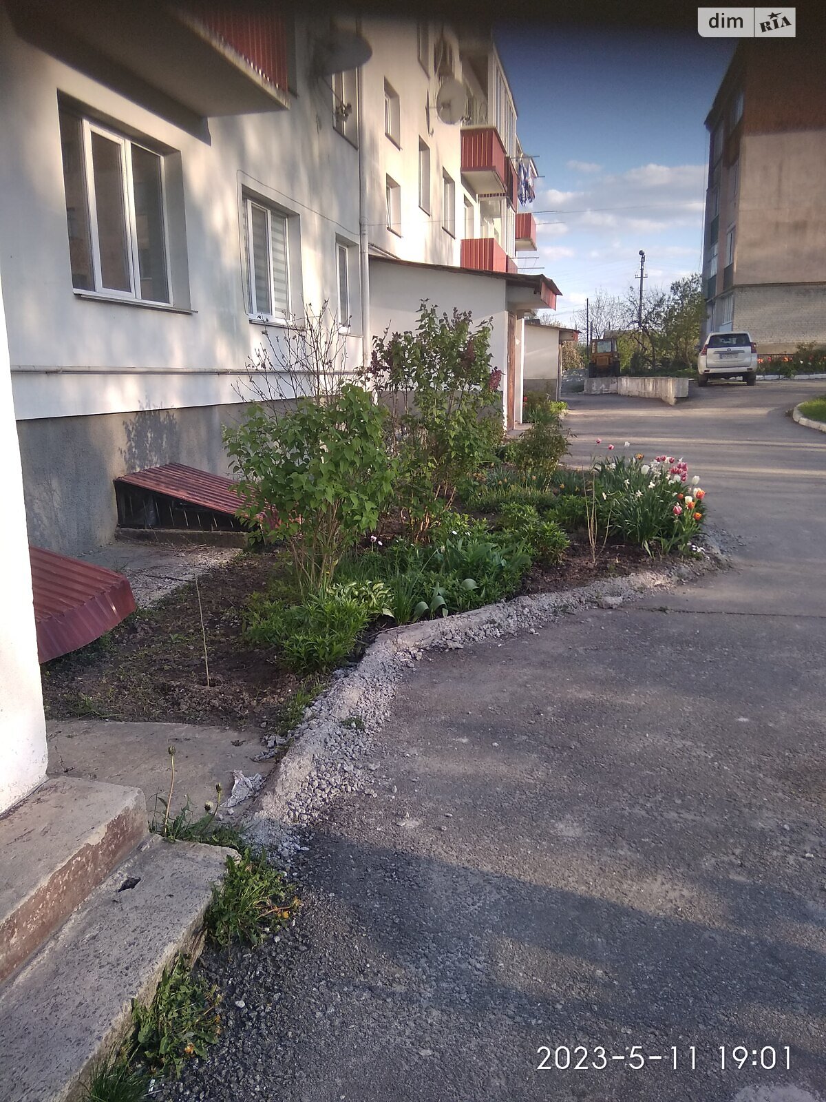 Продаж чотирикімнатної квартири в Полонному, на вул. Залізнична 1, фото 1 Продаж чотирикімнатної квартири в Полонному, на вул. Залізнична 1, фото 1