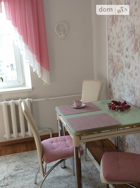 Продажа трехкомнатной квартиры в Полтаве, на ул. Олеся Гончара 21, район 1-я гор.больница фото 1 Продажа трехкомнатной квартиры в Полтаве, на ул. Олеся Гончара 21, район 1-я гор.больница фото 1