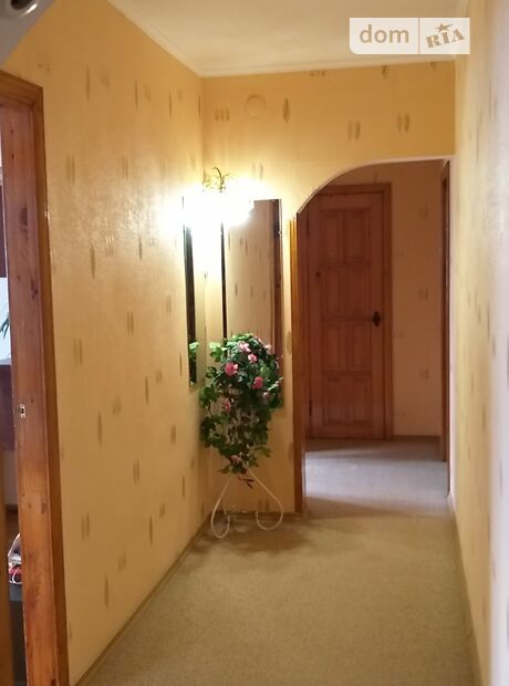 Продажа трехкомнатной квартиры в Полтаве, на ул. Олеся Гончара 21, район 1-я гор.больница фото 1 Продажа трехкомнатной квартиры в Полтаве, на ул. Олеся Гончара 21, район 1-я гор.больница фото 1