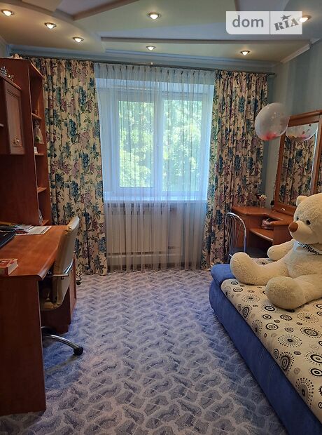 Продажа четырехкомнатной квартиры в Полтаве, на пер. Клубный район 5-я школа фото 1 Продажа четырехкомнатной квартиры в Полтаве, на пер. Клубный район 5-я школа фото 1