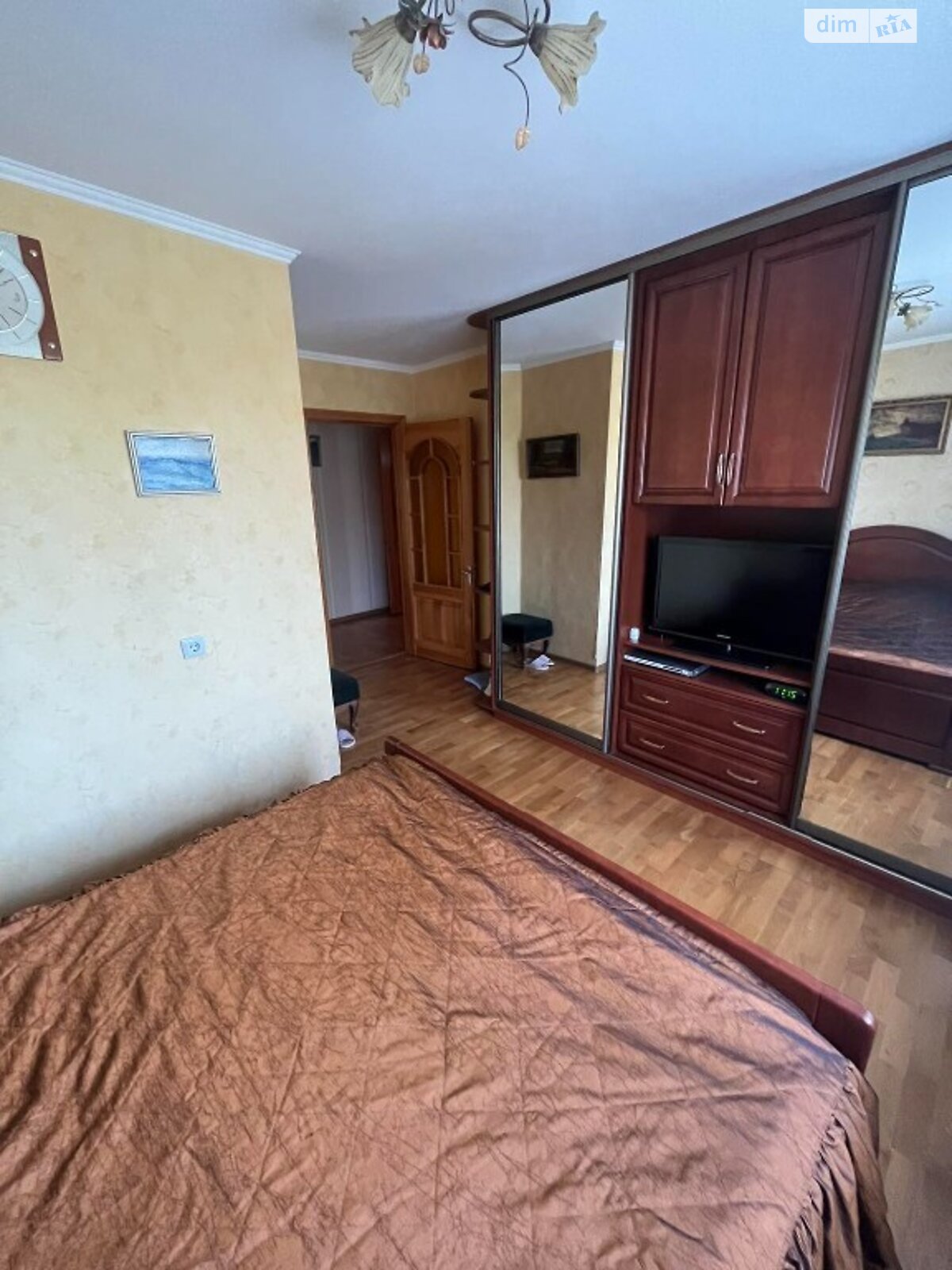Продаж трикімнатної квартири в Полтаві, на пров. Клубний, район ДК ПТК фото 1 Продаж трикімнатної квартири в Полтаві, на пров. Клубний, район ДК ПТК фото 1