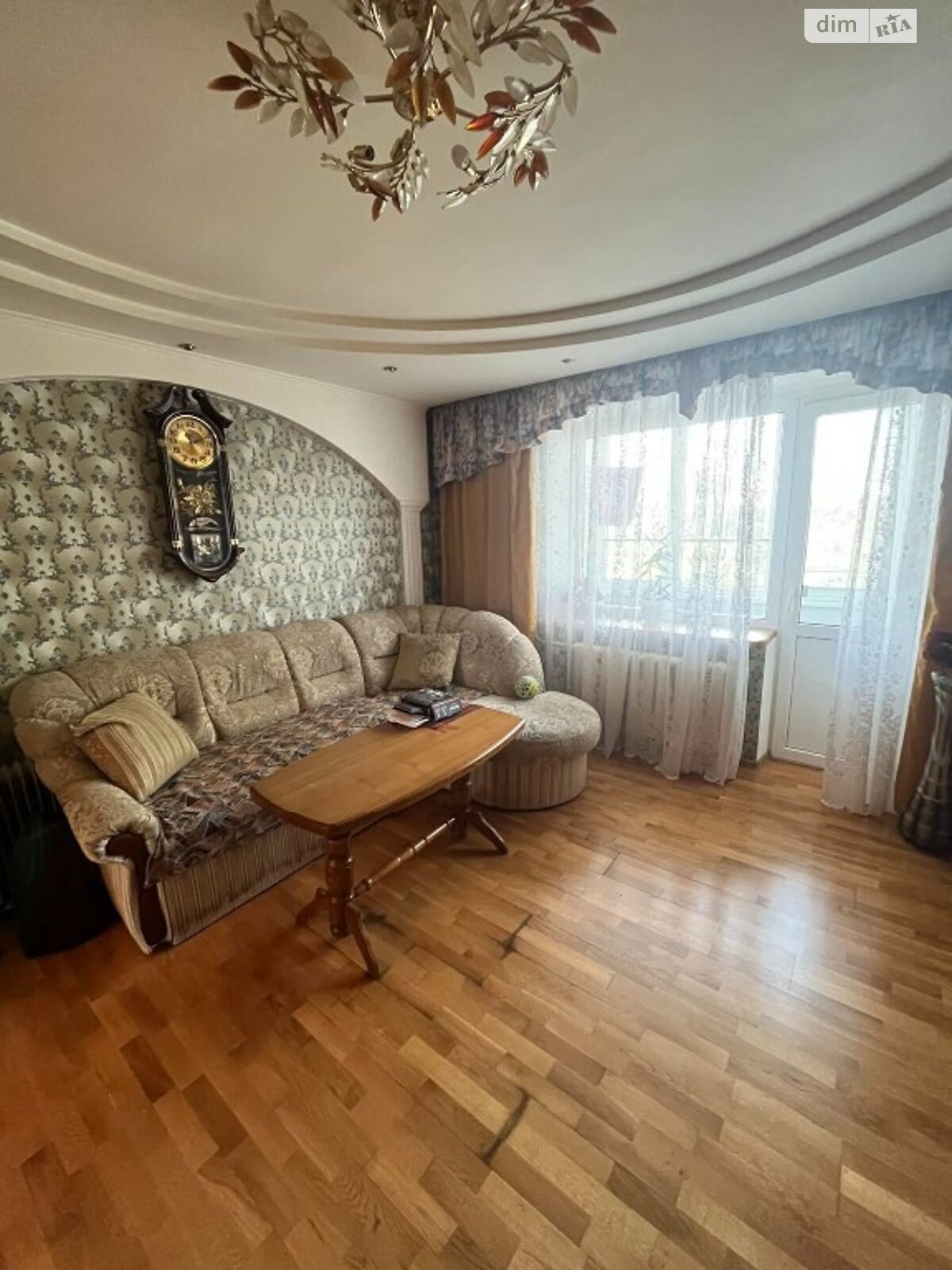 Продаж трикімнатної квартири в Полтаві, на пров. Клубний, район ДК ПТК фото 1 Продаж трикімнатної квартири в Полтаві, на пров. Клубний, район ДК ПТК фото 1