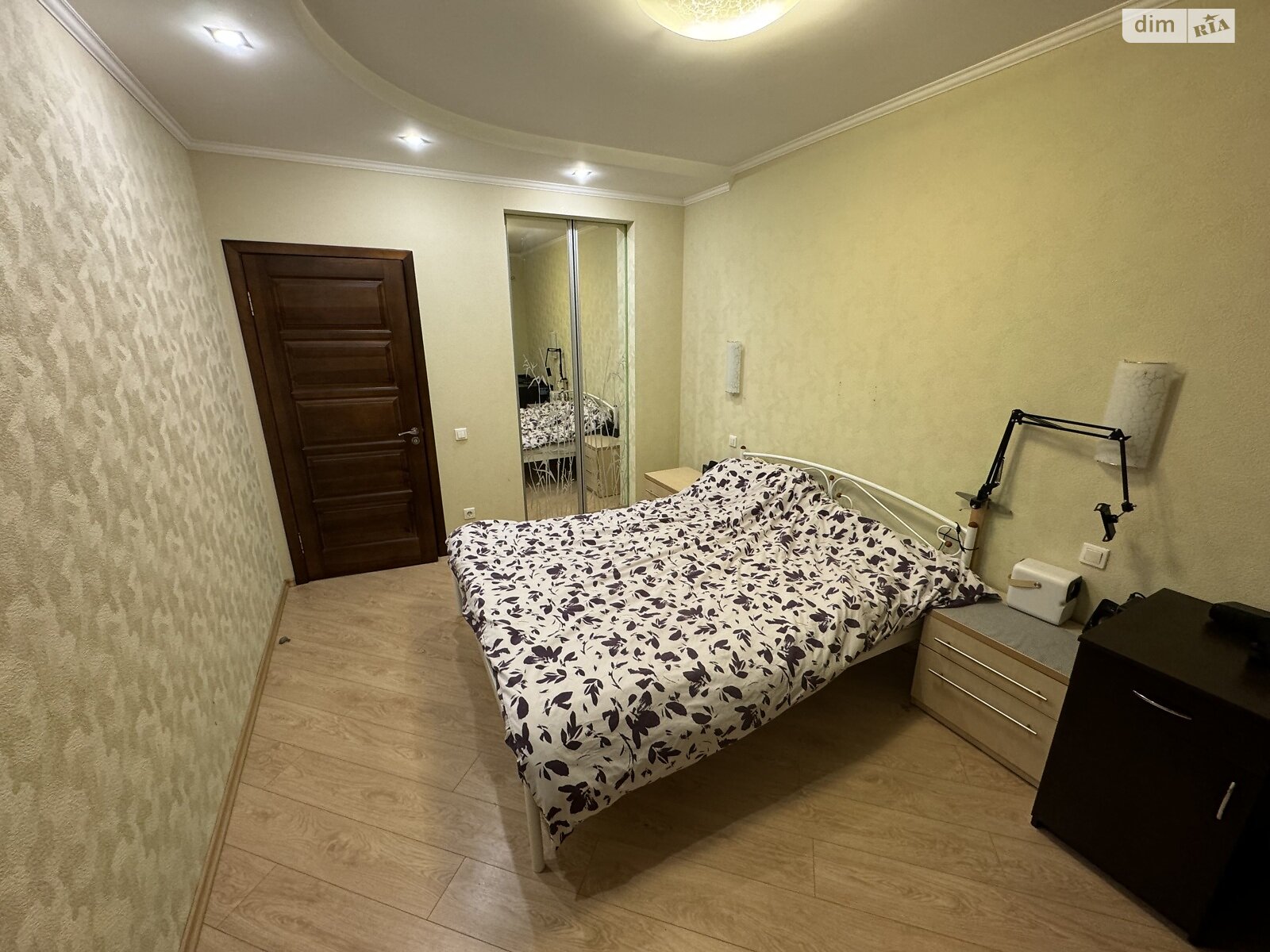 Продаж трикімнатної квартири в Полтаві, на вул. Петлюри Симона 5, фото 1 Продаж трикімнатної квартири в Полтаві, на вул. Петлюри Симона 5, фото 1