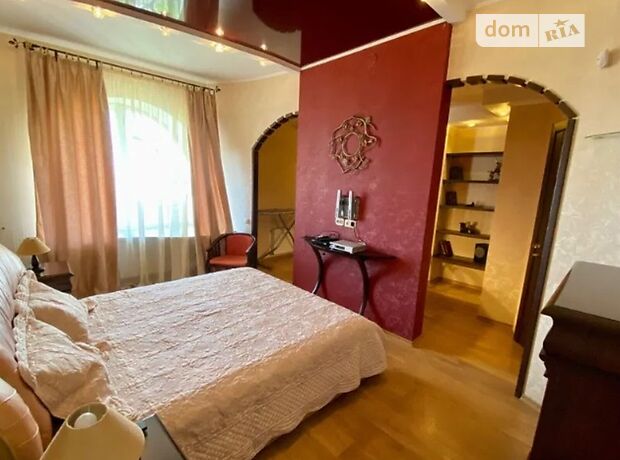 Продажа трехкомнатной квартиры в Полтаве, на ул. Соборности район 5-я школа фото 1 Продажа трехкомнатной квартиры в Полтаве, на ул. Соборности район 5-я школа фото 1