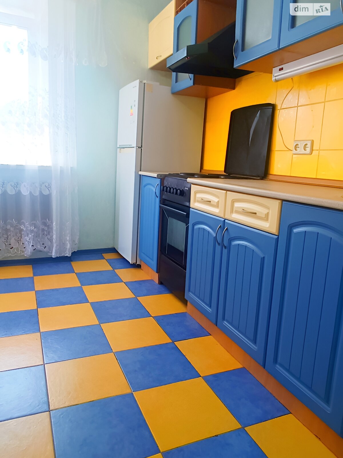 Продаж двокімнатної квартири в Полтаві, на вул. 23-о Вересня 21, район Алмазний фото 1 Продаж двокімнатної квартири в Полтаві, на вул. 23-о Вересня 21, район Алмазний фото 1