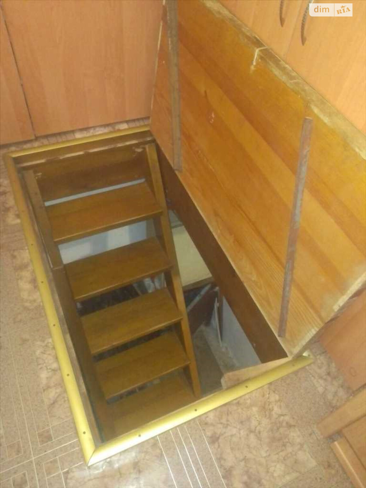 Продаж трикімнатної квартири в Полтаві, на пров. Гната Хоткевича, район Алмазний фото 1 Продаж трикімнатної квартири в Полтаві, на пров. Гната Хоткевича, район Алмазний фото 1