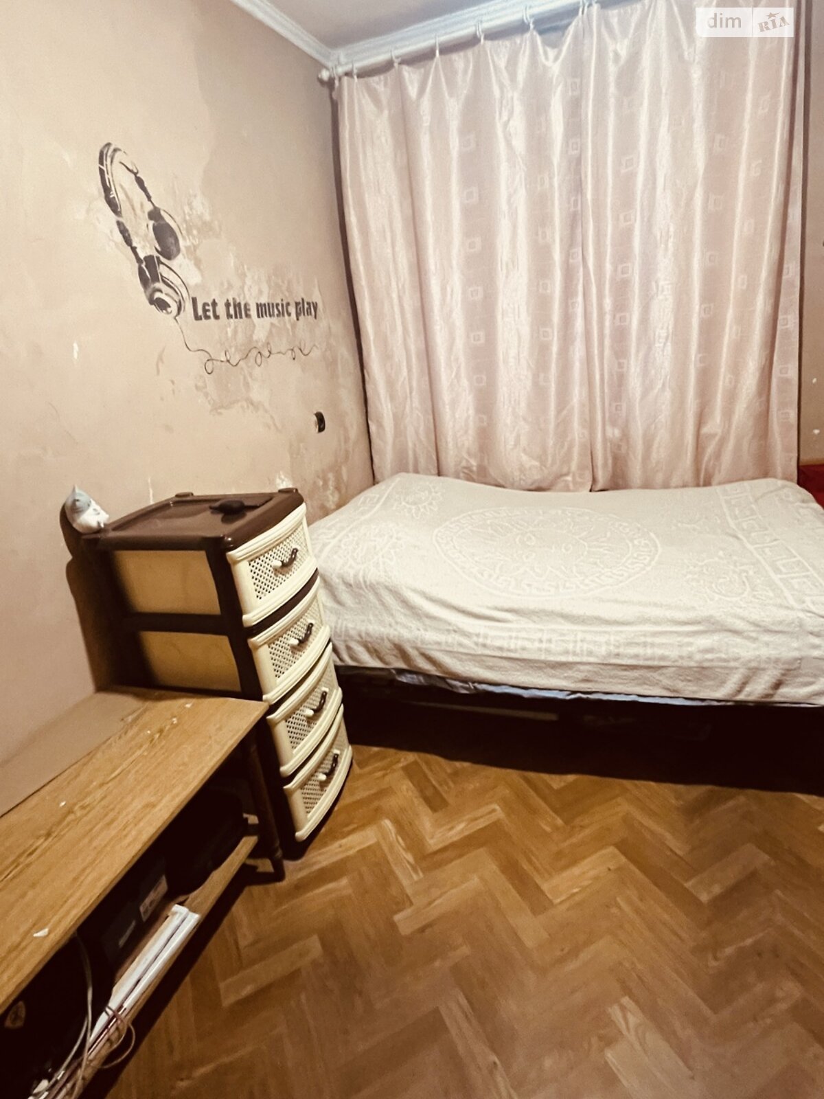 Продажа четырехкомнатной квартиры в Полтаве, на шоссе Киевское, район Алмазный фото 1 Продажа четырехкомнатной квартиры в Полтаве, на шоссе Киевское, район Алмазный фото 1