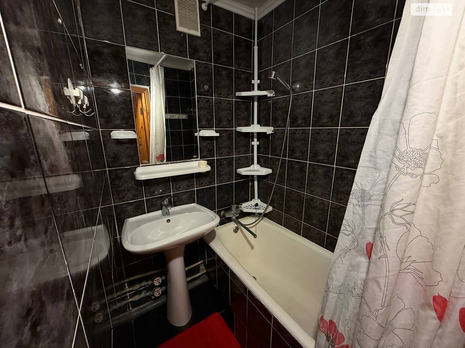 Продажа трехкомнатной квартиры в Полтаве, на ул. Мазепы Ивана, район Алмазный фото 1