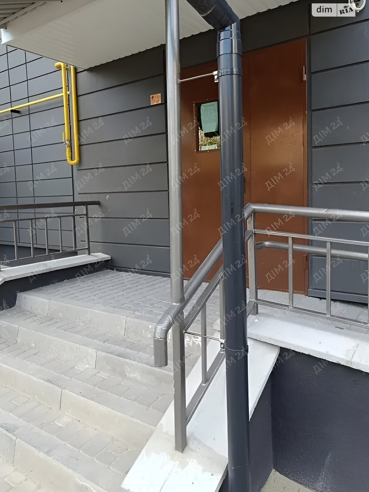 Продаж однокімнатної квартири в Полтаві, на вул. Великотирнівська, район Алмазний фото 1 Продаж однокімнатної квартири в Полтаві, на вул. Великотирнівська, район Алмазний фото 1
