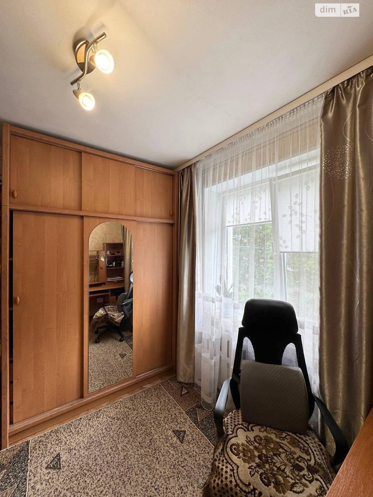 Продажа трехкомнатной квартиры в Полтаве, на ул. Великотырновская 16, район Алмазный фото 1 Продажа трехкомнатной квартиры в Полтаве, на ул. Великотырновская 16, район Алмазный фото 1