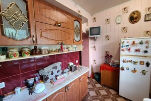 Продаж трикімнатної квартири в Полтаві, на вул. Петра Юрченка, район Авіамістечко фото 2