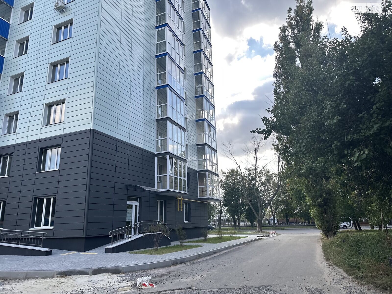 Продажа трехкомнатной квартиры в Полтаве, на ул. Великотырновская 4А, район Автовокзал фото 1
