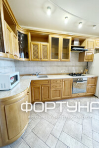 Продажа трехкомнатной квартиры в Полтаве, на ул. Леваневского, район Березовый сквер фото 2