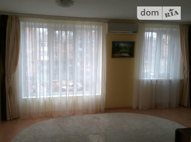 Продаж п`ятикімнатної квартири в Полтаві на вул. Зигіна 1, район ДК ПТК фото 1 Продаж п`ятикімнатної квартири в Полтаві на вул. Зигіна 1, район ДК ПТК фото 1