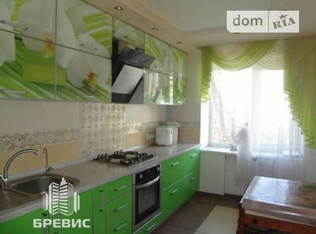 Продажа трехкомнатной квартиры в Полтаве, район Институт связи фото 1 Продажа трехкомнатной квартиры в Полтаве, район Институт связи фото 1