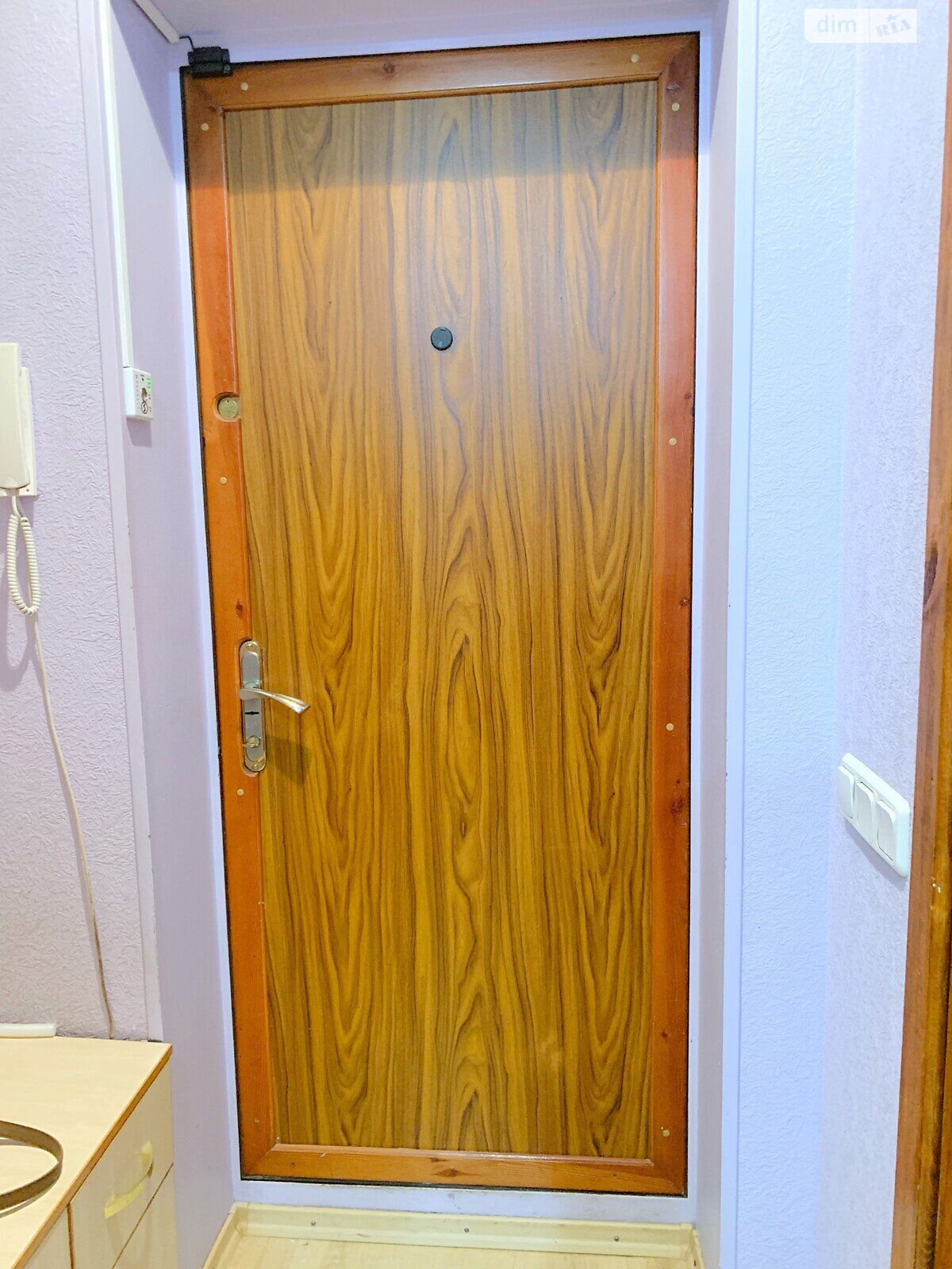Продаж трикімнатної квартири в Полтаві, на вул. Зіньківська, район Київський фото 1 Продаж трикімнатної квартири в Полтаві, на вул. Зіньківська, район Київський фото 1