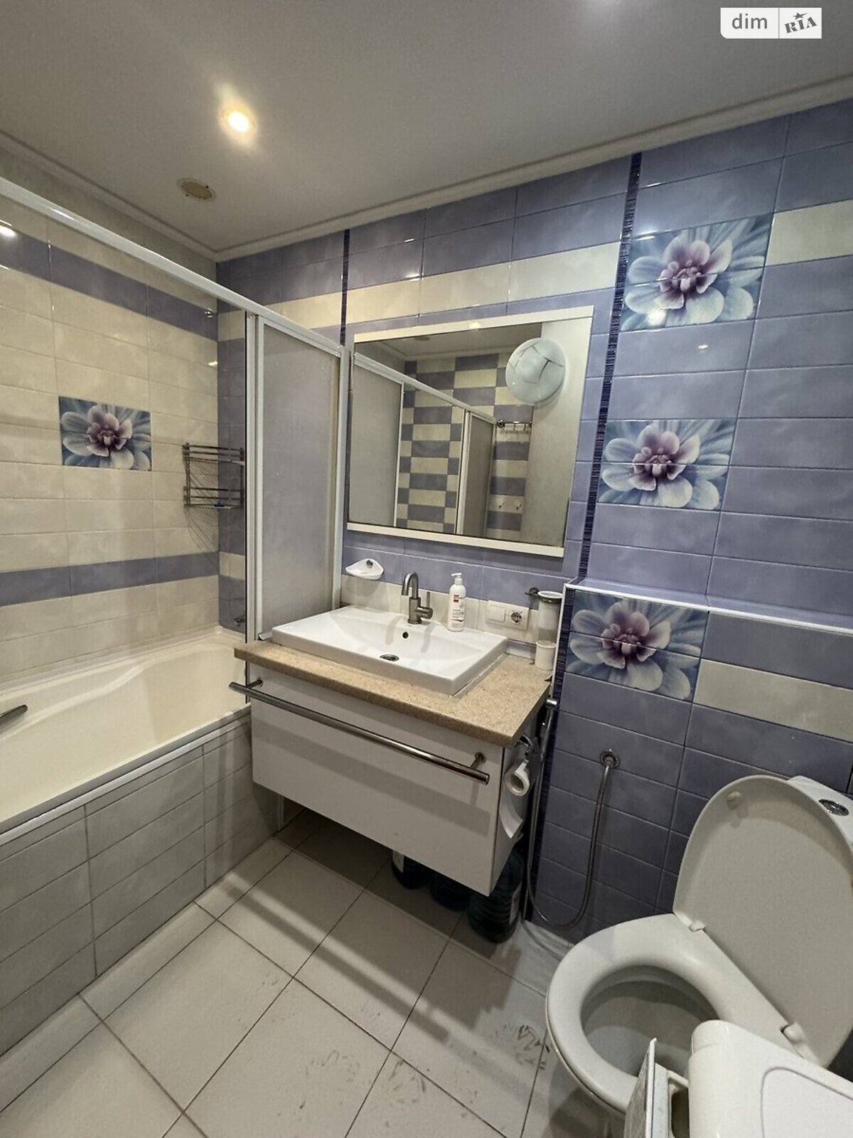 Продаж трикімнатної квартири в Полтаві, на Зінківська 10, район Київський фото 1 Продаж трикімнатної квартири в Полтаві, на Зінківська 10, район Київський фото 1