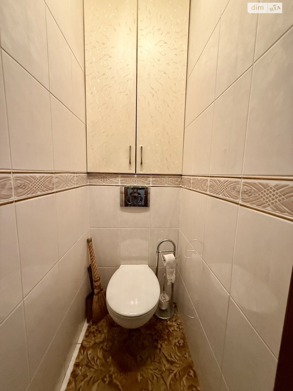 Продаж трикімнатної квартири в Полтаві, на бул. Коновальця Євгена 3, фото 1 Продаж трикімнатної квартири в Полтаві, на бул. Коновальця Євгена 3, фото 1