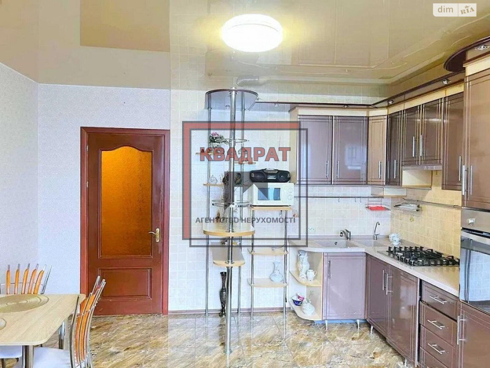 Продажа двухкомнатной квартиры в Полтаве, на бул. Хмельницкого Богдана, район Левада фото 1 Продажа двухкомнатной квартиры в Полтаве, на бул. Хмельницкого Богдана, район Левада фото 1