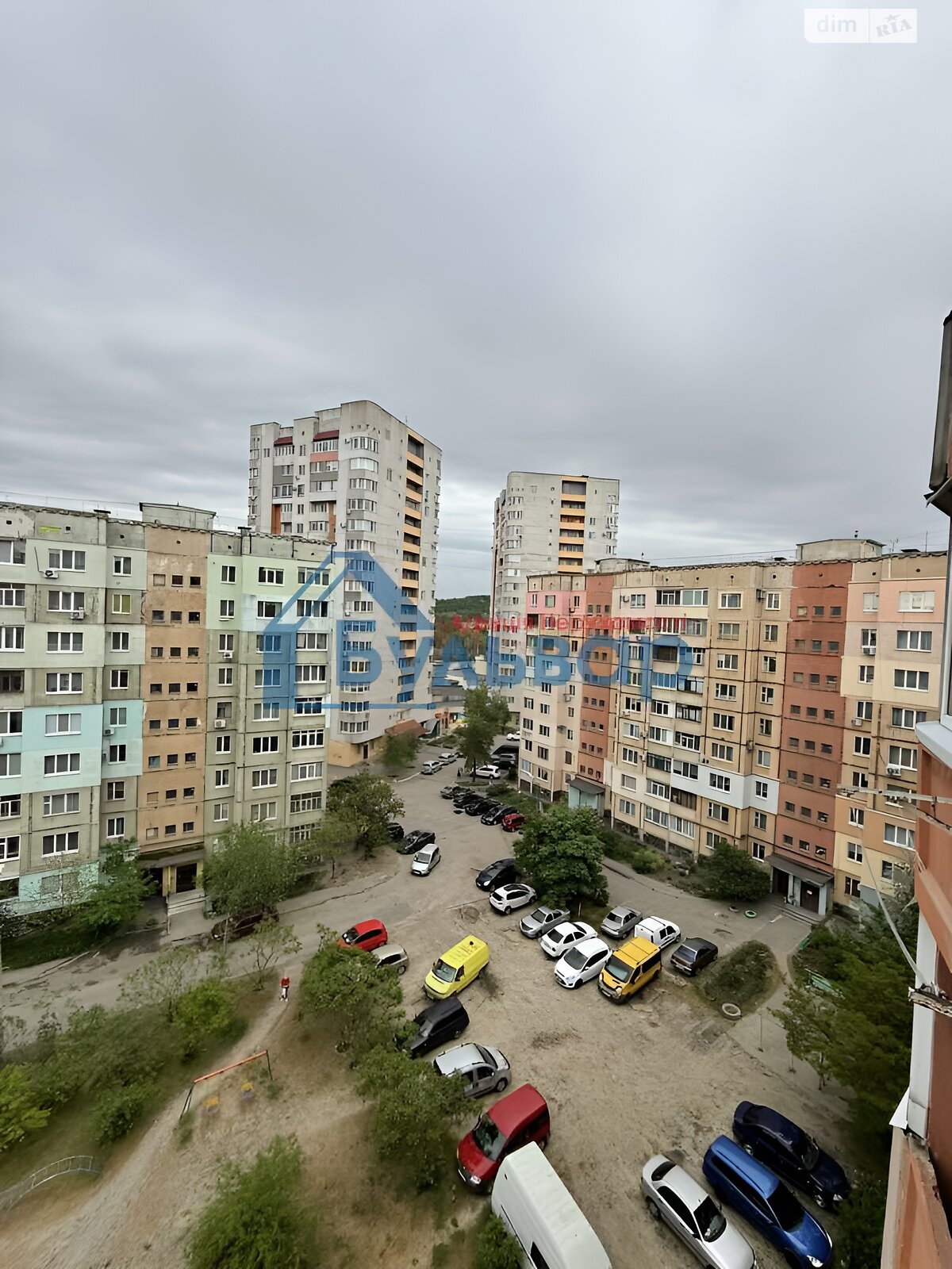 Продажа трехкомнатной квартиры в Полтаве, на бул. Хмельницкого Богдана, район Левада фото 1 Продажа трехкомнатной квартиры в Полтаве, на бул. Хмельницкого Богдана, район Левада фото 1