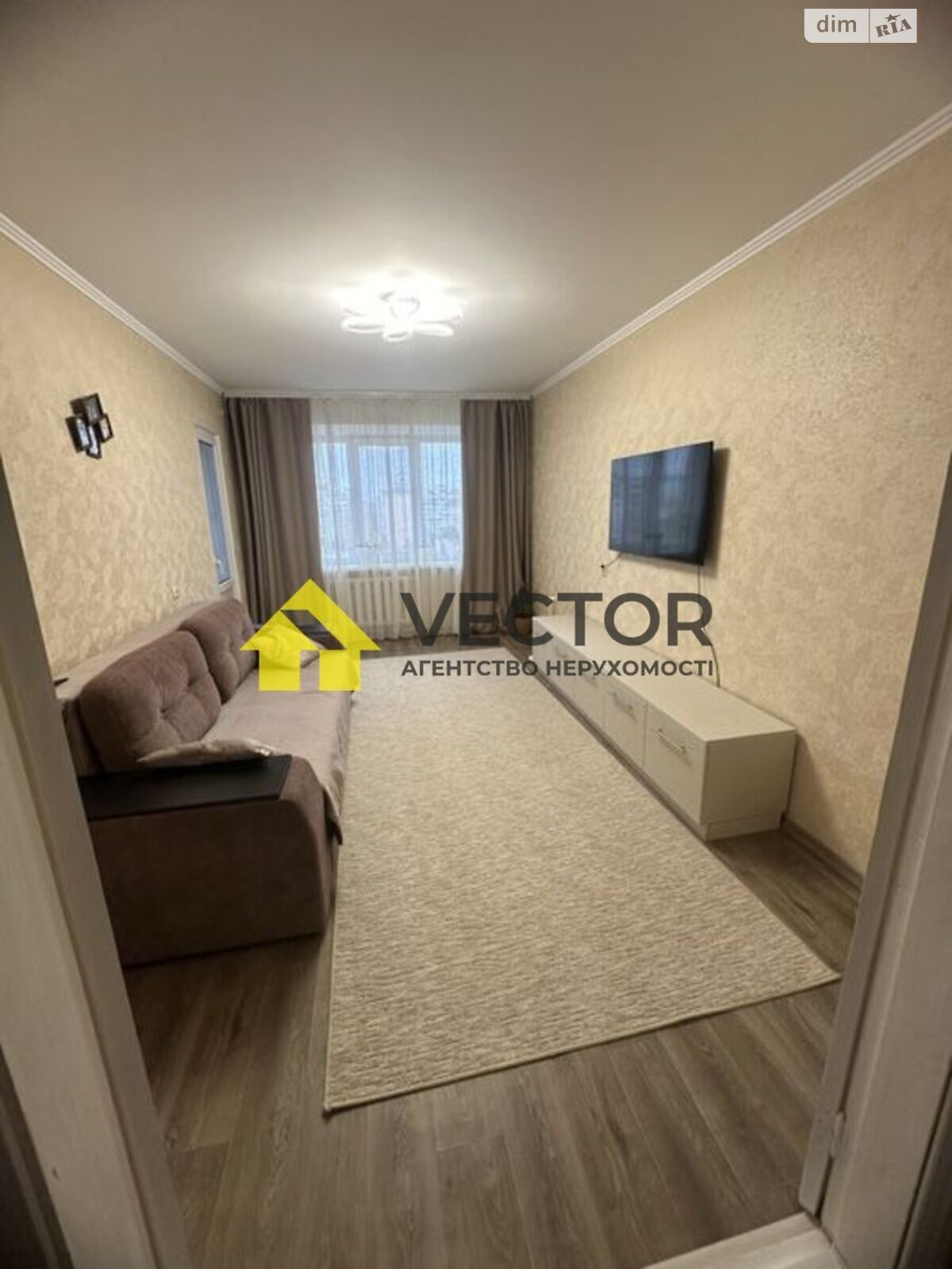 Продажа трехкомнатной квартиры в Полтаве, на бул. Хмельницкого Богдана 17, район Левада фото 1 Продажа трехкомнатной квартиры в Полтаве, на бул. Хмельницкого Богдана 17, район Левада фото 1