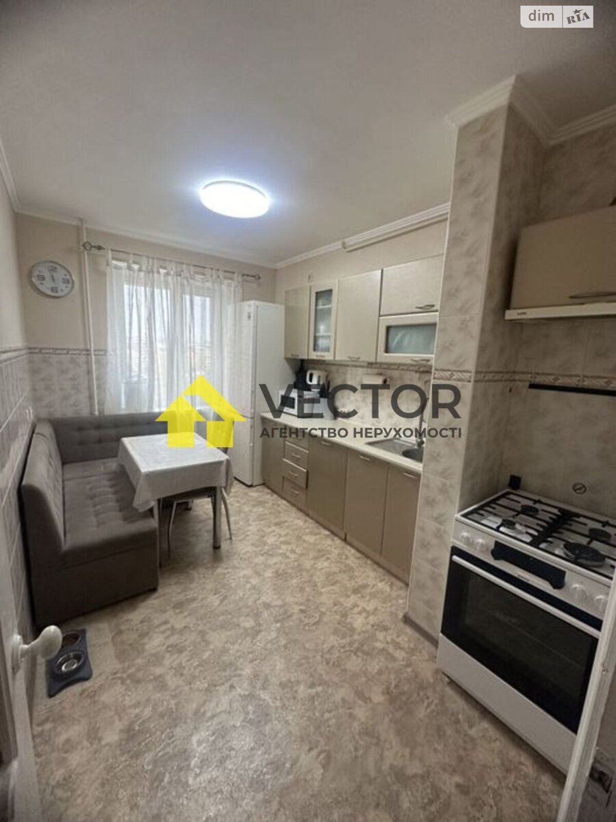 Продажа трехкомнатной квартиры в Полтаве, на бул. Хмельницкого Богдана 17, район Левада фото 1 Продажа трехкомнатной квартиры в Полтаве, на бул. Хмельницкого Богдана 17, район Левада фото 1