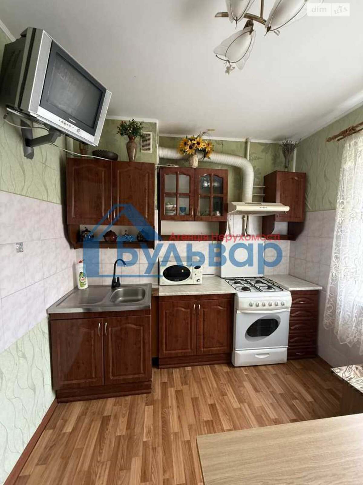 Продаж однокімнатної квартири в Полтаві, на бул. Хмельницького Богдана, район Левада фото 1 Продаж однокімнатної квартири в Полтаві, на бул. Хмельницького Богдана, район Левада фото 1