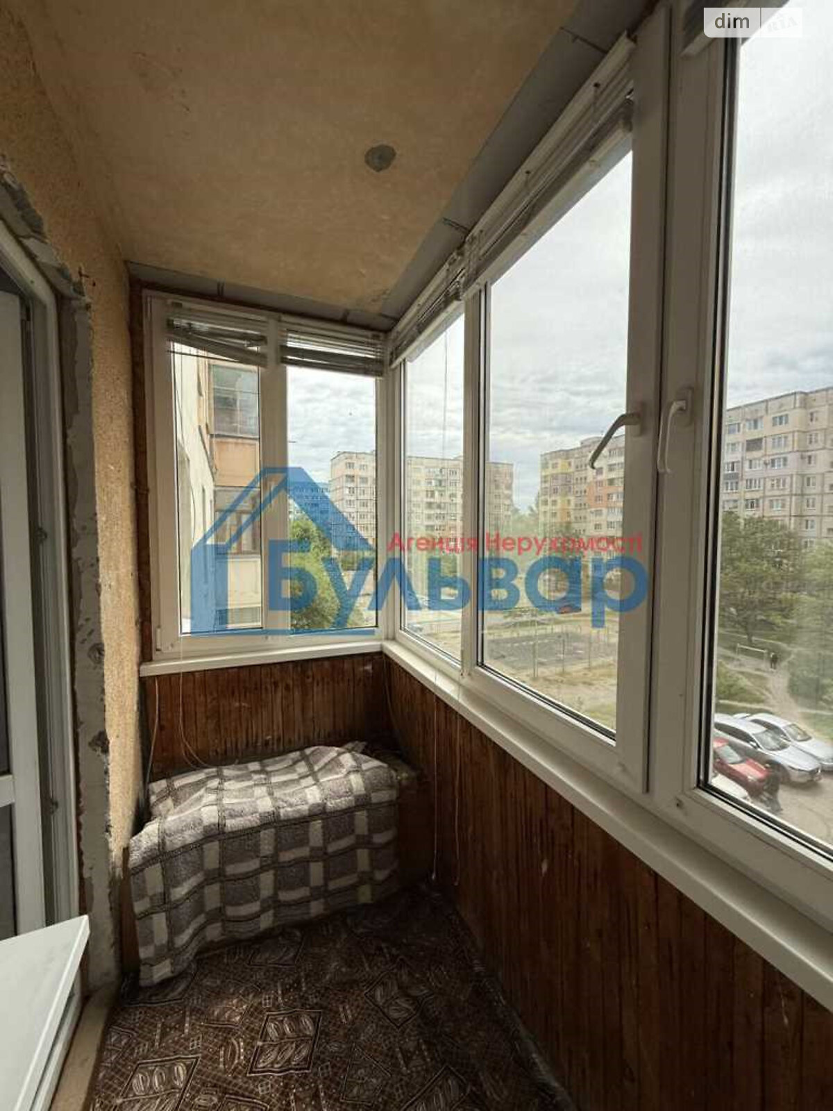 Продаж однокімнатної квартири в Полтаві, на бул. Хмельницького Богдана, район Левада фото 1 Продаж однокімнатної квартири в Полтаві, на бул. Хмельницького Богдана, район Левада фото 1