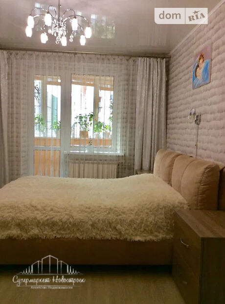 Продажа трехкомнатной квартиры в Полтаве, на ул. Хмельницкого Богдана, район Левада фото 1 Продажа трехкомнатной квартиры в Полтаве, на ул. Хмельницкого Богдана, район Левада фото 1