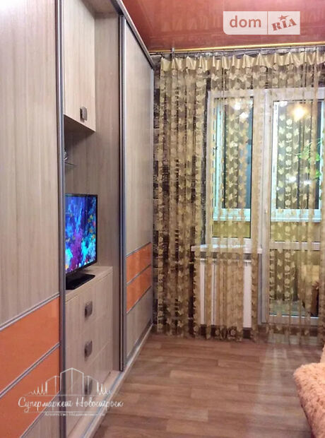 Продажа трехкомнатной квартиры в Полтаве, на ул. Хмельницкого Богдана, район Левада фото 1 Продажа трехкомнатной квартиры в Полтаве, на ул. Хмельницкого Богдана, район Левада фото 1