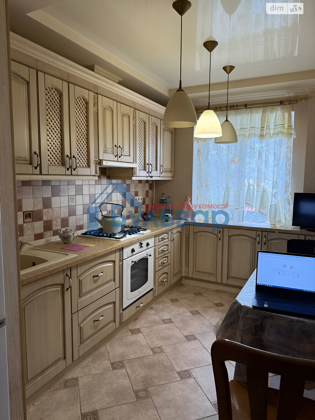 Продаж трикімнатної квартири в Полтаві, на просп. Миру 40, район Левада фото 1 Продаж трикімнатної квартири в Полтаві, на просп. Миру 40, район Левада фото 1