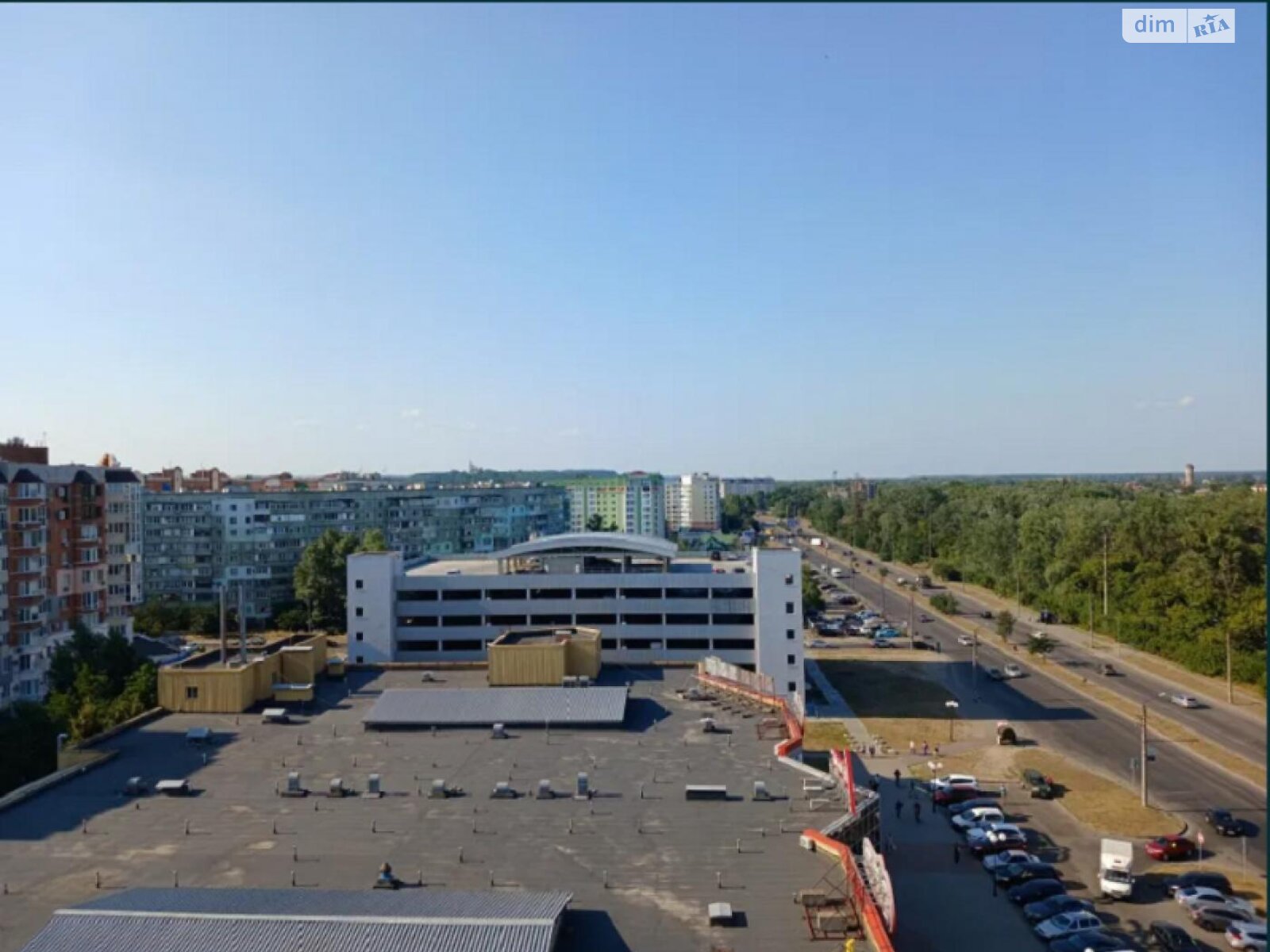 Продаж чотирикімнатної квартири в Полтаві, на просп. Миру, район Левада фото 1 Продаж чотирикімнатної квартири в Полтаві, на просп. Миру, район Левада фото 1