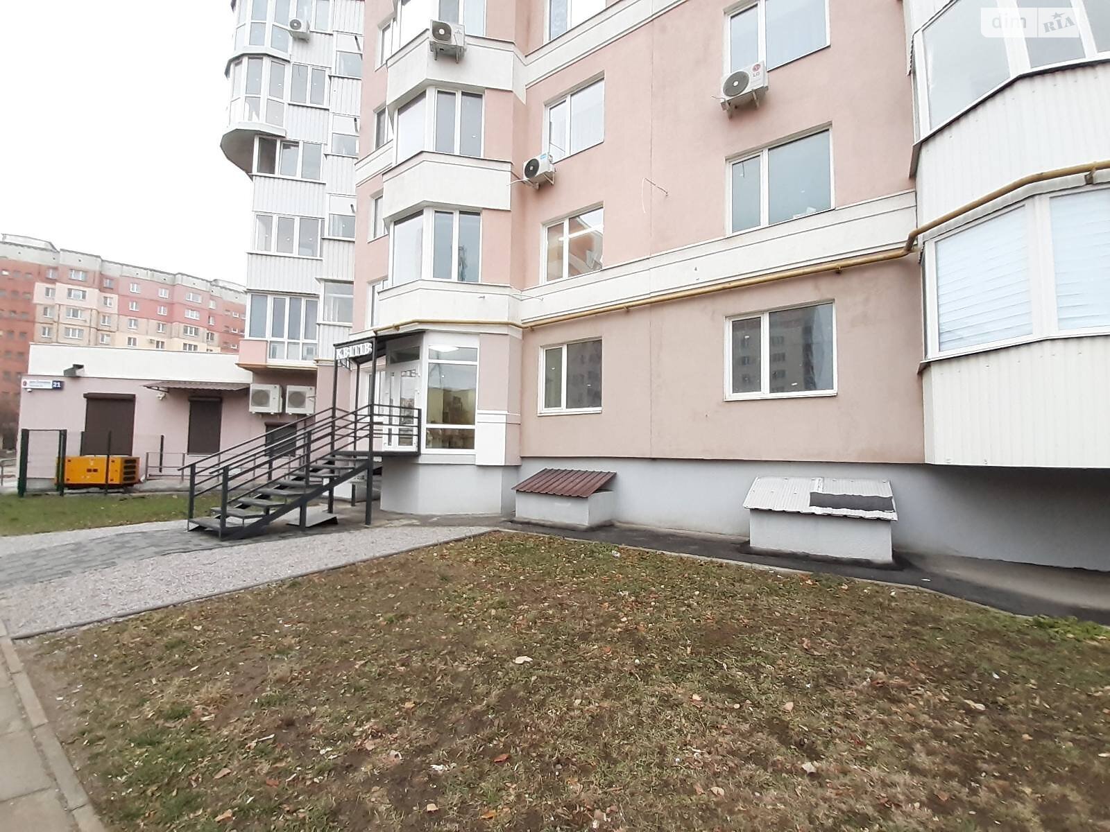 Продаж трикімнатної квартири в Полтаві, на вул. Володимира Івасюка, район Левада фото 1 Продаж трикімнатної квартири в Полтаві, на вул. Володимира Івасюка, район Левада фото 1