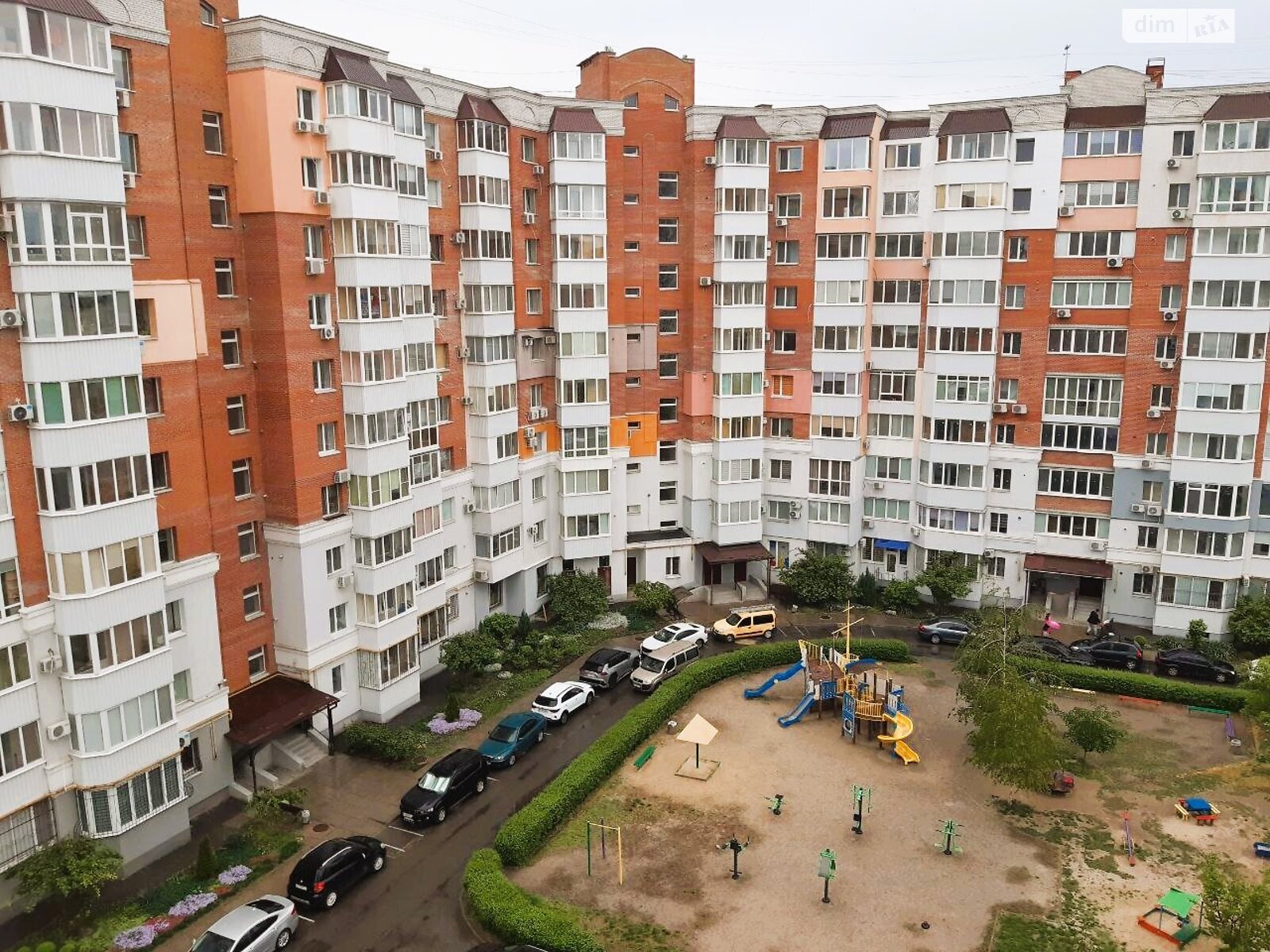 Продаж трикімнатної квартири в Полтаві, на вул. Володимира Івасюка, район Левада фото 1 Продаж трикімнатної квартири в Полтаві, на вул. Володимира Івасюка, район Левада фото 1