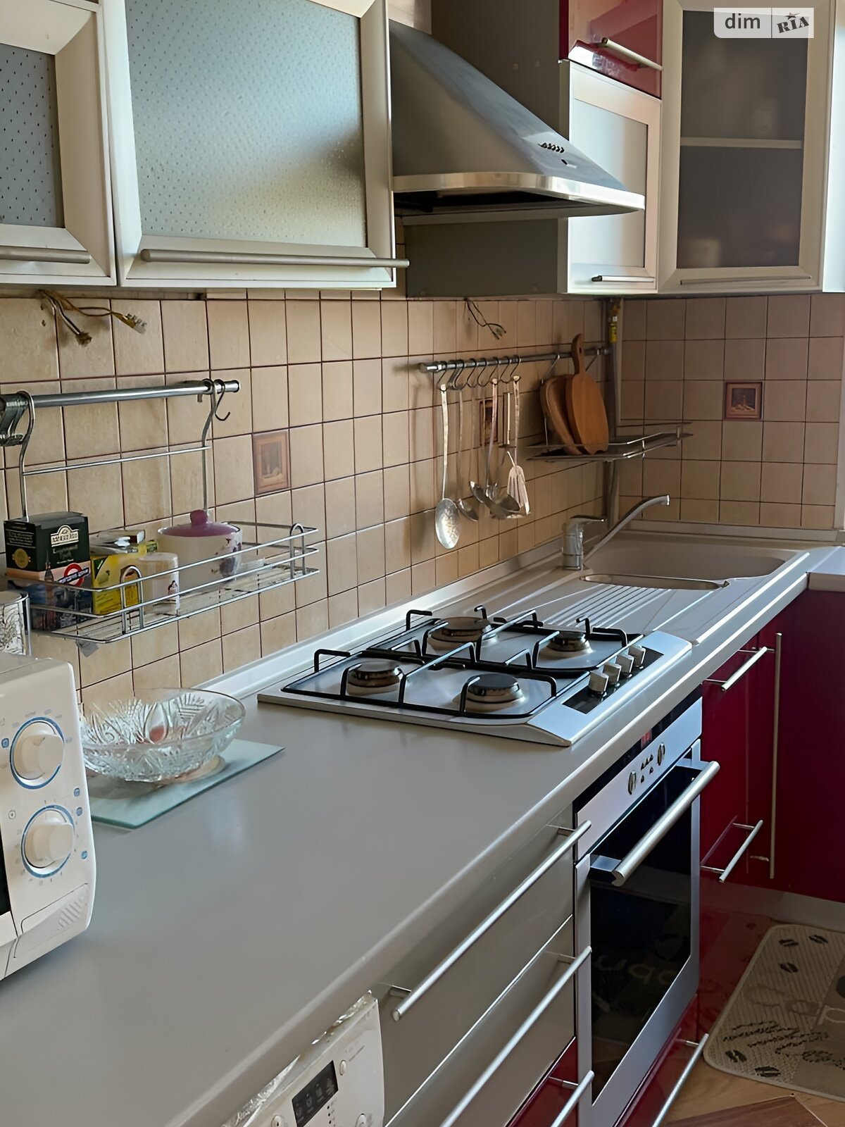 Продажа четырехкомнатной квартиры в Полтаве, на ул. Владимира Ивасюка, район Левада фото 1 Продажа четырехкомнатной квартиры в Полтаве, на ул. Владимира Ивасюка, район Левада фото 1