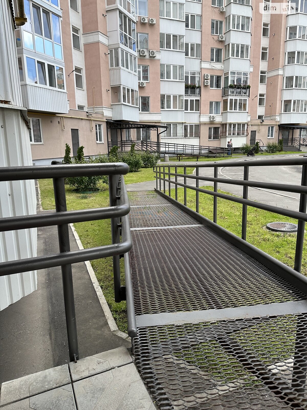 Продажа трехкомнатной квартиры в Полтаве, на ул. Владимира Ивасюка 21, район Левада фото 1 Продажа трехкомнатной квартиры в Полтаве, на ул. Владимира Ивасюка 21, район Левада фото 1