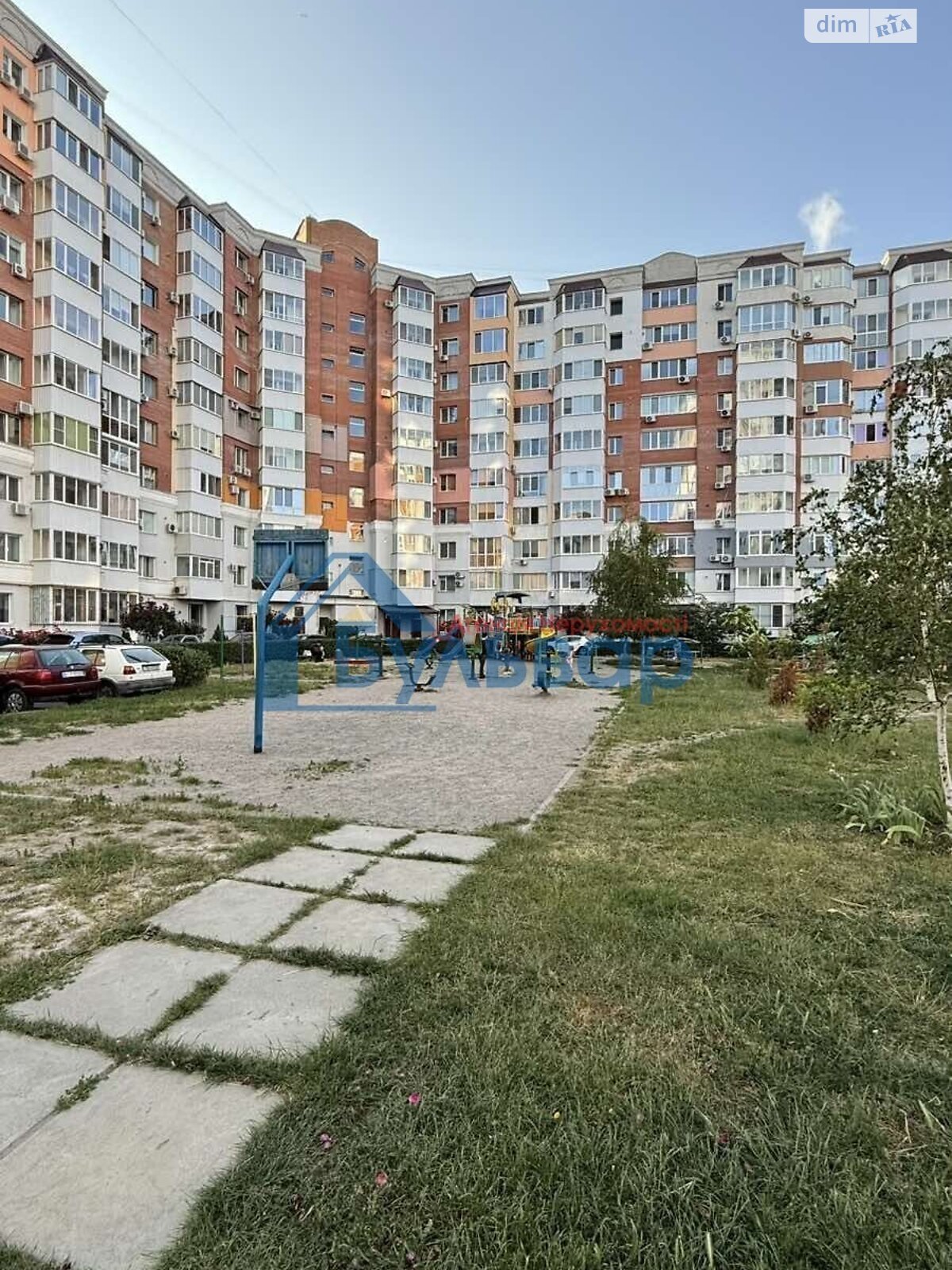 Продажа трехкомнатной квартиры в Полтаве, на ул. Владимира Ивасюка, район Левада фото 1 Продажа трехкомнатной квартиры в Полтаве, на ул. Владимира Ивасюка, район Левада фото 1