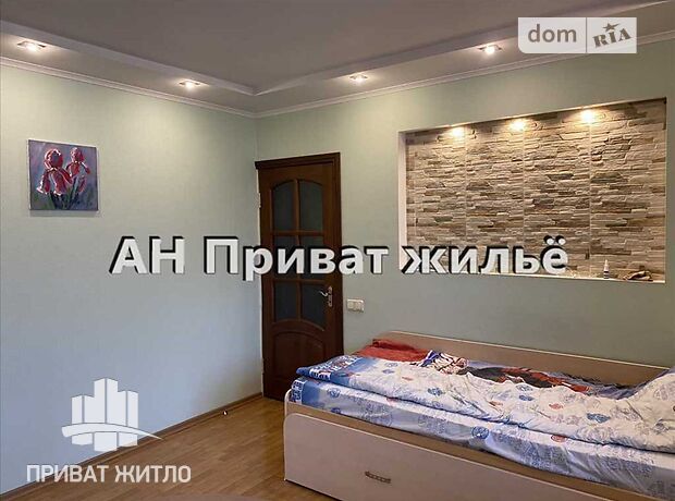 Продажа двухкомнатной квартиры в Полтаве, на Хмельницького Б. бульвар, район Левада фото 1 Продажа двухкомнатной квартиры в Полтаве, на Хмельницького Б. бульвар, район Левада фото 1