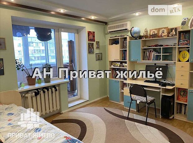 Продажа двухкомнатной квартиры в Полтаве, на Хмельницького Б. бульвар, район Левада фото 1 Продажа двухкомнатной квартиры в Полтаве, на Хмельницького Б. бульвар, район Левада фото 1