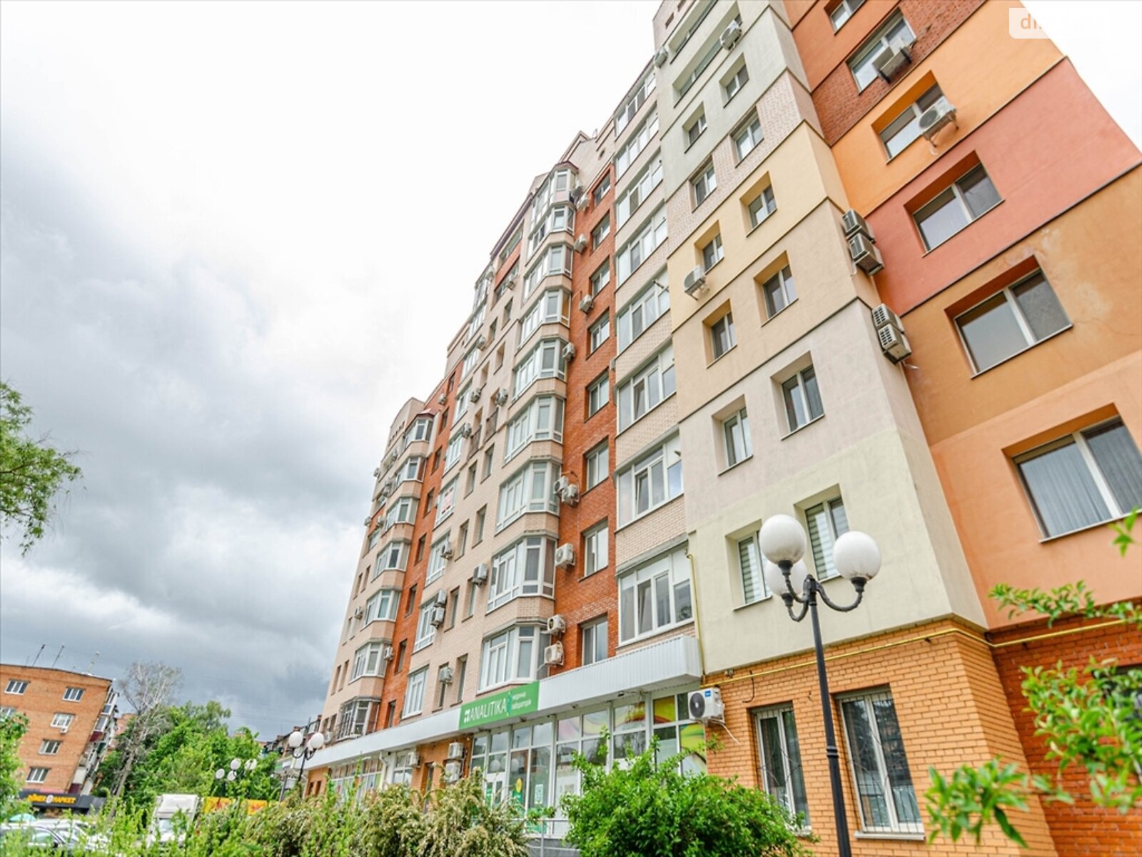 Продажа трехкомнатной квартиры в Полтаве, на ул. Небесной Сотни, район Левый Подол фото 1 Продажа трехкомнатной квартиры в Полтаве, на ул. Небесной Сотни, район Левый Подол фото 1
