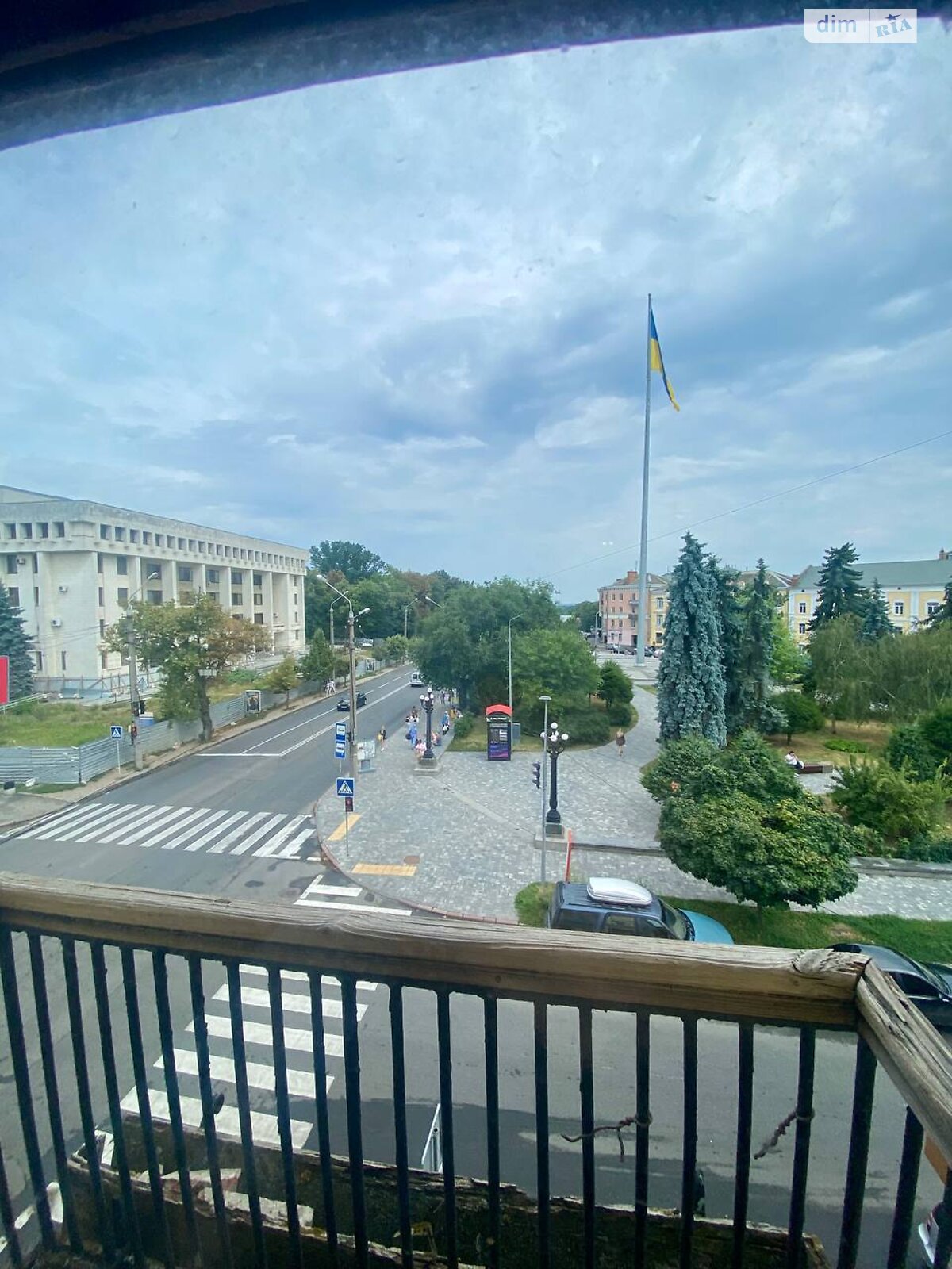 Продаж трикімнатної квартири в Полтаві, на вул. Небесної Сотні, район Лівий Поділ фото 1 Продаж трикімнатної квартири в Полтаві, на вул. Небесної Сотні, район Лівий Поділ фото 1