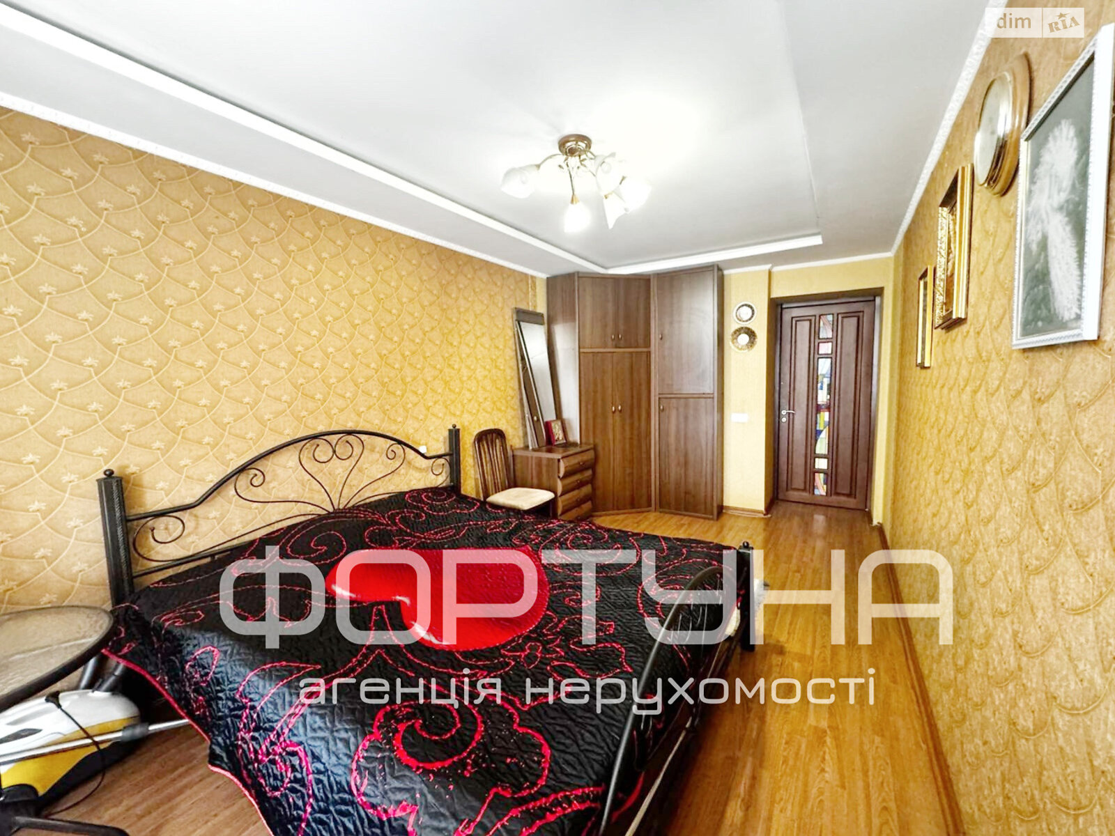 Продаж трикімнатної квартири в Полтаві, на вул. Небесної Сотні, район Лівий Поділ фото 1