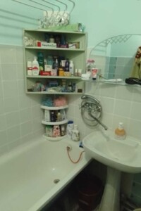 Продаж однокімнатної квартири в Полтаві, на вул. Макаренка, район Центр фото 2